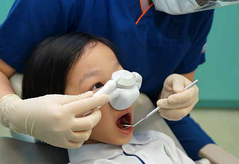 Keeping young patients calm during dental visits
